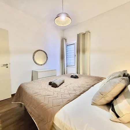 4 With Pool By Homing Apartman