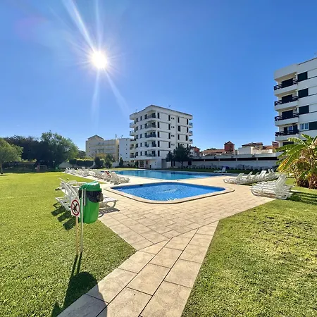 4 With Pool By Homing Apartman