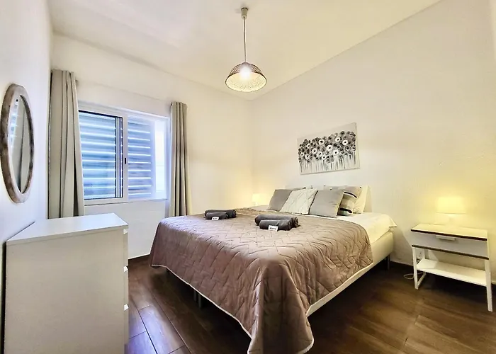 4 With Pool By Homing Apartamento *